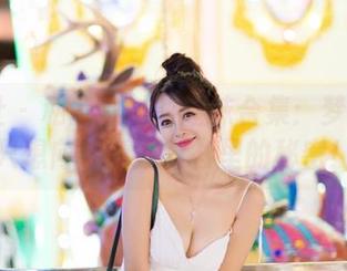 爱蜜社 - 私房白衬衫趣味合集：梦心玥我只想向你请教衬衫里的秘密！