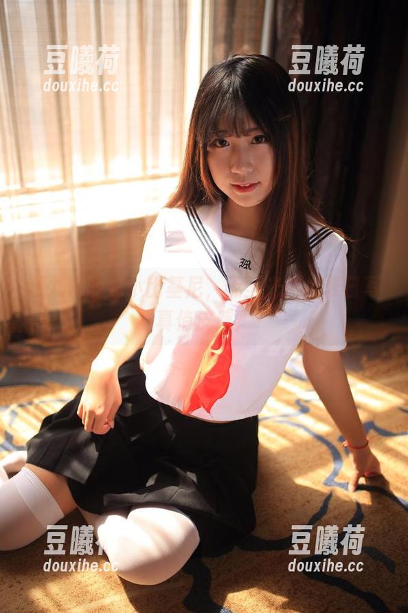 猫九酱的超小比基尼，无圣光挑战夏日写真俏皮感！