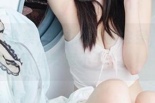 红色吊带合集，猫九酱真的会穿，高清镜头下细节真不少，赞！