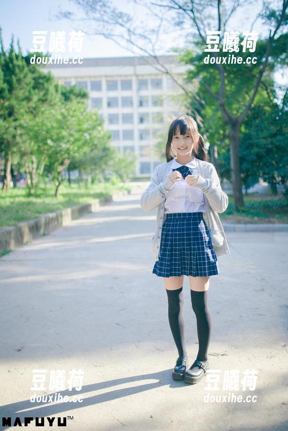 指挥官的私房日常：神乐坂真冬的电子相册，忙和美仅一步之遥。