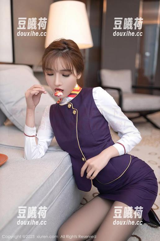 秀人网 - 优酱的水手服写真，下载之后小小的期待，好奇是什么感觉！