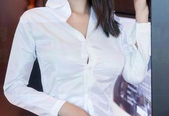 秀人网 - 看这奶芙乔乔的套装，图片里那种’我有意无意‘的姿态，太让人想加入这个圈子了！