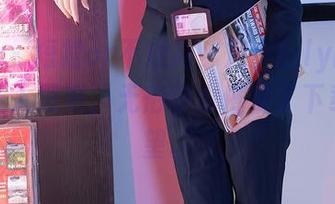 秀人网 - 短裙or不短裙，月夕Lily的作品总能让人思考，无形中也催生了下载的欲望。