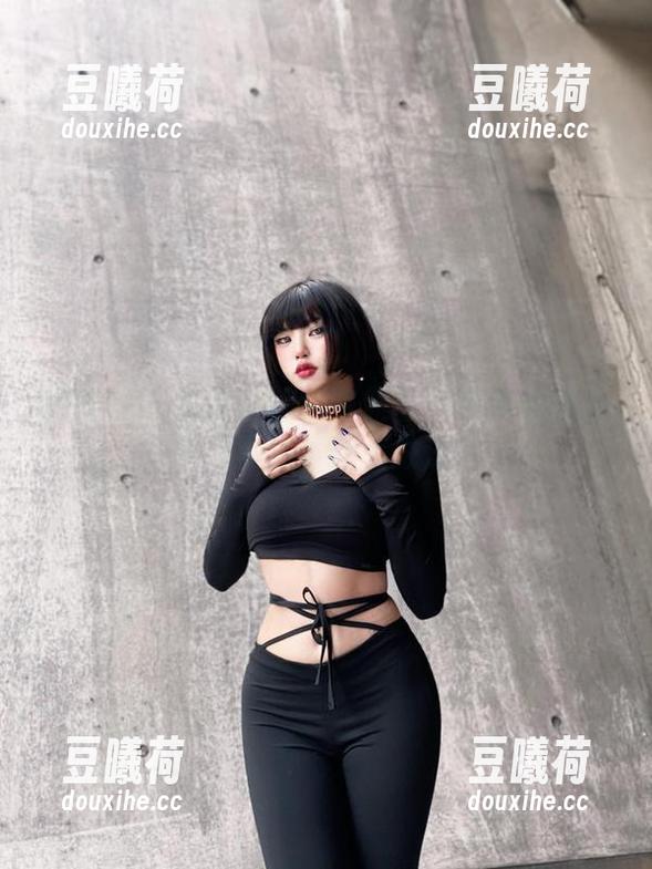粉色的猪陈佩奇 微密圈 - 当粉色的猪陈佩奇的秘书遭遇奇趣合集,资源大放送?