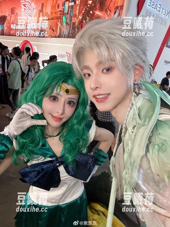紫氯氯“秘书”合集：难道我也该考虑换份工作？