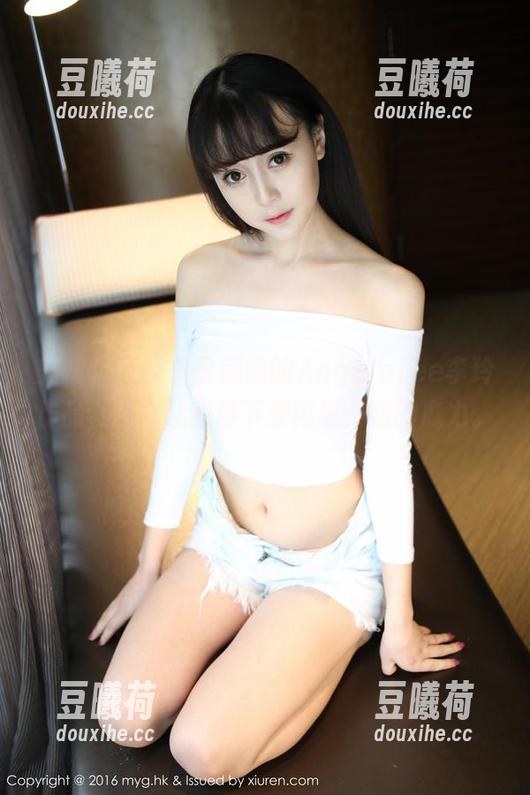 美媛馆 - 教室里藏着的AngelaLee李玲作品，总有让我停下来再看一眼的魔力。