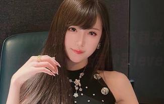 腐团儿Ikaros的制服图集，下载来搭配一下，保准能让你校园法宝神器levelup！
