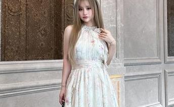被芊芊酱w的每张图片刺到了，似乎隐藏了些不为人知的秘密…