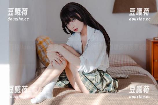 花铃Hana 花铃Hana来了!图包更新:有什么比雅努斯喵喵惊悚夜更刺激的?也许只有意外结账的银联刷卡…