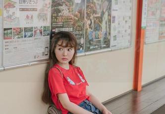 菠萝社 - 美图来了，柳侑绮的灰丝作品让人停不下来。