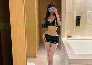 微密圈 - 葛征-图集更新：《体操服》，我都开始想象也去练个单杠了
