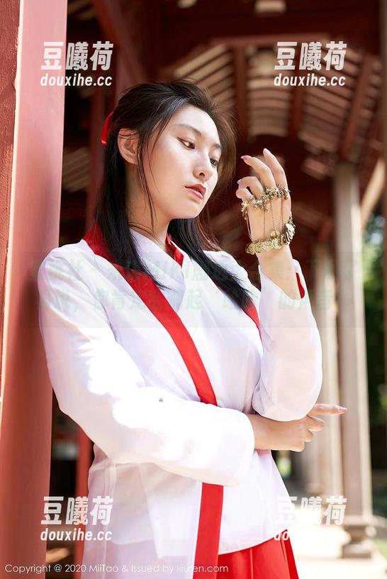 蜜桃社-米琪MIKI 蜜桃社 - 米琪MIKI剧透大合集:下载了再说,你肯定会响起‘哈哈’的声音!