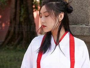 蜜桃社 - 寻豆瓣酱旅拍的资源：好像十分快乐，味道似乎很不错的写真集！