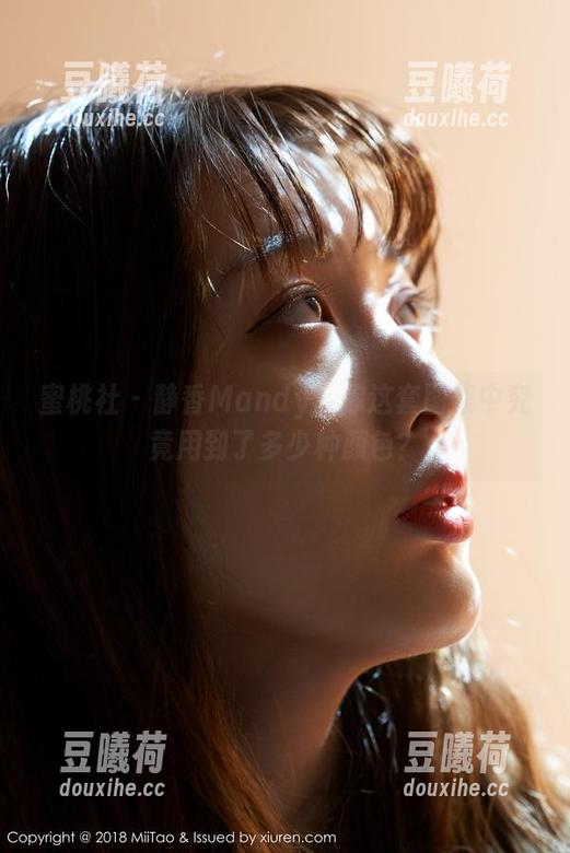 蜜桃社 - 静香Mandy，你这套图集中究竟用到了多少种颜色？