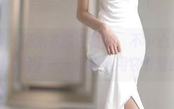 语画界 - 冯木木的白衬衫，不小心把红皮裙买得飞起了——你愿意用它做壁纸吗？