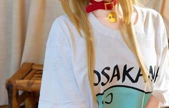 除了书本，阿薰kaOri的校服写真里，还有多少小心思？