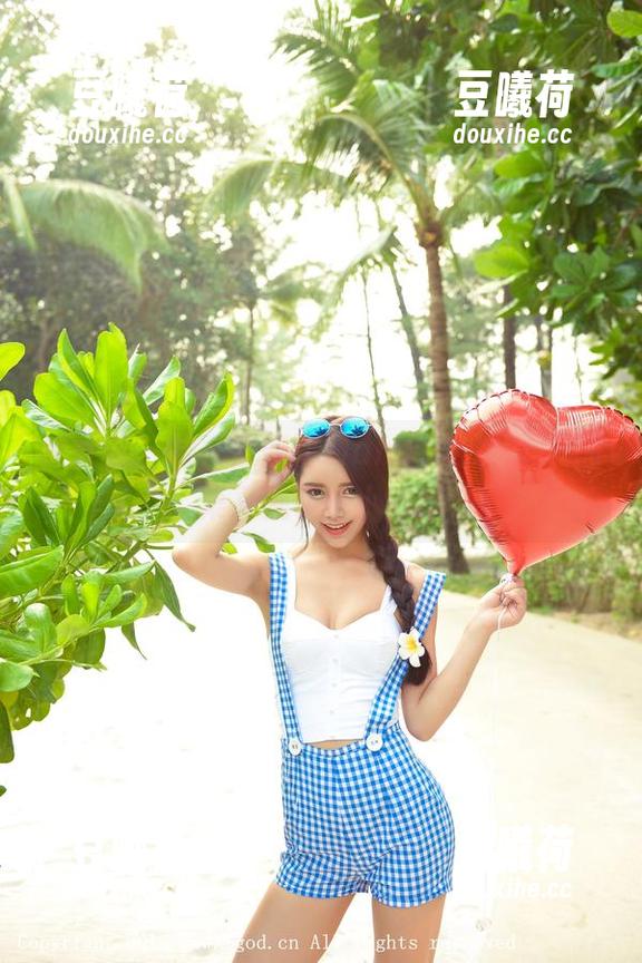 青豆客-徐妍馨Mandy 青豆客 - 嘘,徐妍馨Mandy这次的JK图集又藏了些小妙招