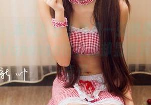 青豆客 - 本以为分享的是一张美美的原图，梦娜Vanessa的姐姐却显得异常清新…奇怪。