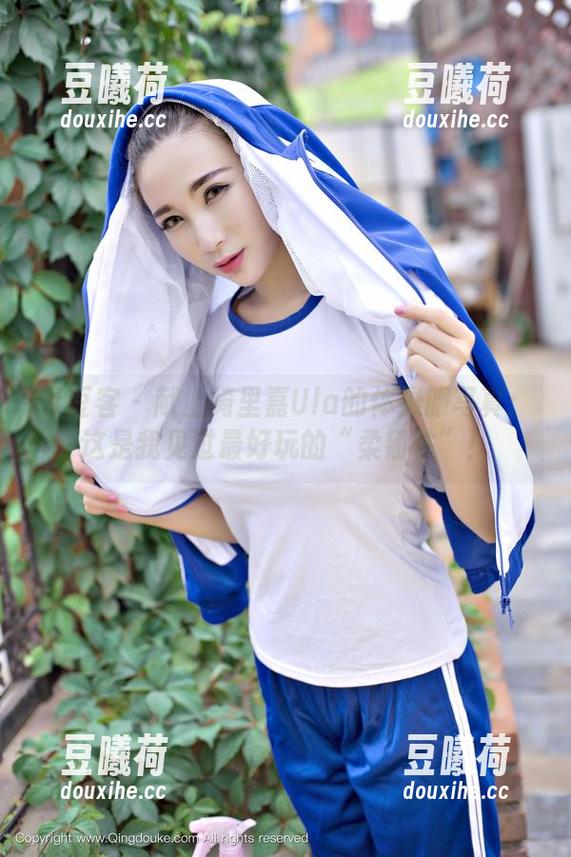 青豆客 - 献上绮里嘉Ula的体操服写真：这是我见过最好玩的“柔韧性”！