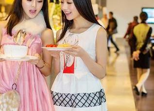 青豆客 - 这是陈宇曦的免费秘密合集：长得好看能免单吗？