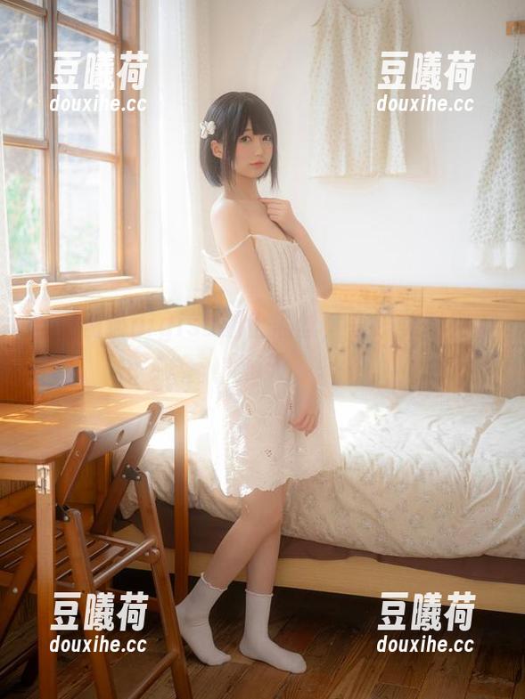 当魔物喵nigisa遇上黑丝，在线美图别有洞天
