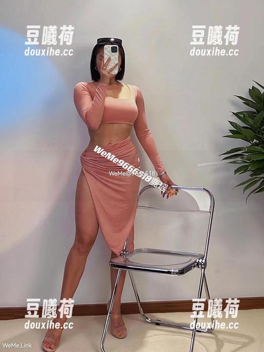 微密圈 - 当鹿瑶的最新套装出现在美图里，我的审美观又被刷新了，ismodern؟